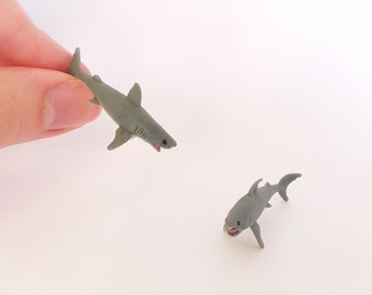 small plastic shark toys