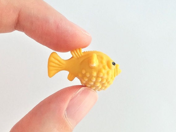 Tiny Pufferfish Figurine Soft Plastic Puffer for Diorama, Aquarium, or  Dollhouse Realistic Miniature Coral Reef Figure Mini Blow Fish 