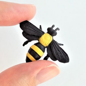 Bee Figurine - Soft Plastic Honeybee for Fairy Garden, Diorama, or Terrarium - Realistic Insect - Life Size Bug Toy - Large Honey Bee Figure