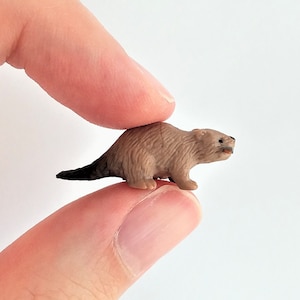 Tiny Beaver Figurine - Soft Plastic Animal for Fairy Garden, Diorama, or Terrarium - Realistic Miniature River Figure - Mini Wild Life Toy