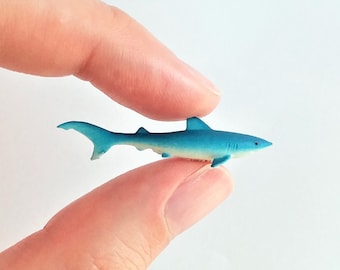 Tiny Blue Shark Figurine - Soft Plastic Animal for Diorama or Aquarium - Realistic Miniature Ocean Figure - Mini Fish Toy - Sea Creature