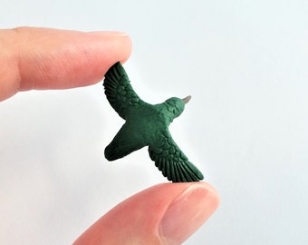 Tiny Hummingbird Figurine - Soft Plastic Bird for Fairy Garden, Diorama, or Terrarium - Realistic Miniature Humming Bird Figure - Mini Toy