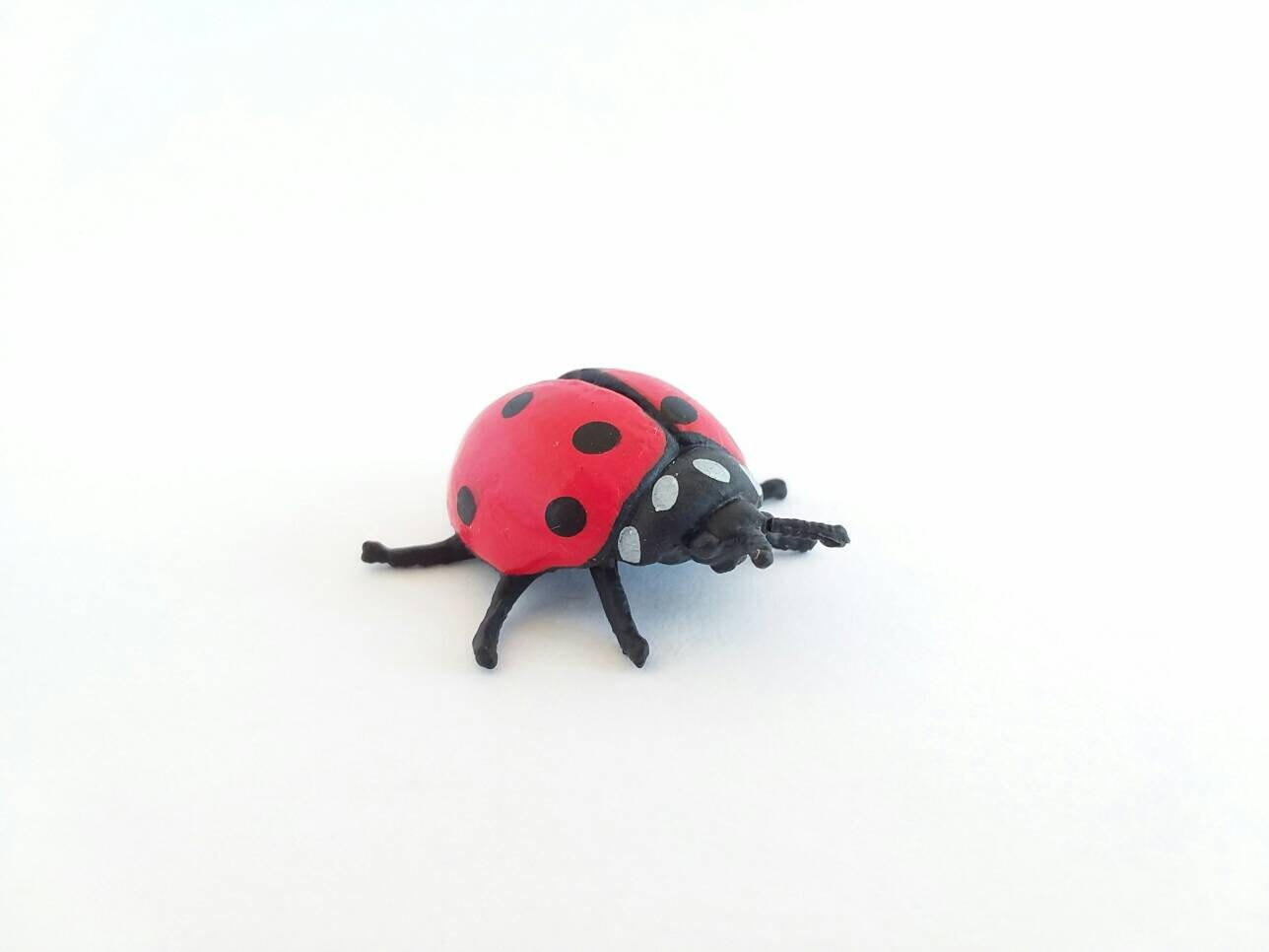 20PCS Realistic Ladybug Figurines - 1 Inch Red Resin Garden Decor For Fairy Gardens & Terrariums