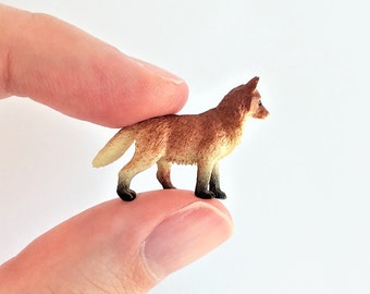 Tiny Red Fox Figurine - Soft Plastic Animal for Fairy Garden, Diorama, or Terrarium - Realistic Miniature Woodland Creature - Mini Forest