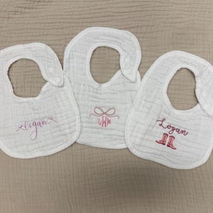 Personalized embroidered muslin bib