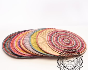 Raffia Multi color hand made round placemat | Sold separately | 13-15" | 661002 | 661ROUNDMAT
