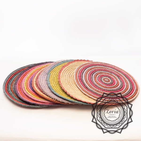 Raffia Multi color hand made round placemat | Sold separately | 13-15" | 661002 | 661ROUNDMAT