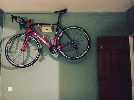 Soporte de pared para bicicletas / Portabicicletas de carretera con estante  / 50 cm 20 de ancho del manillar / Almacenamiento inteligente / Hecho a  mano / Diseñado y construido en Escocia -  México