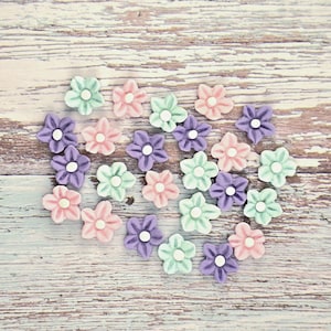 Fondant Flowers, Edible Flowers, Sugar Flowers, Candy Flowers, Flower Cake Decor, Wedding Cake, Wedding Cake Decor, Fondant Flowers