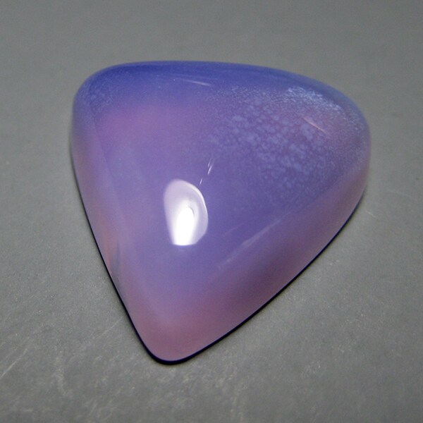 Holley Lavender Chalcedony Cabochon from Oregon, 13.43 ct.