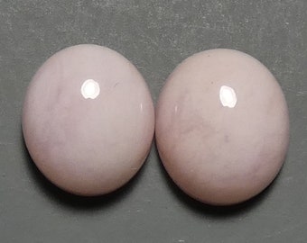 Rosa Opal Cabochons aus Peru, 11x10mm
