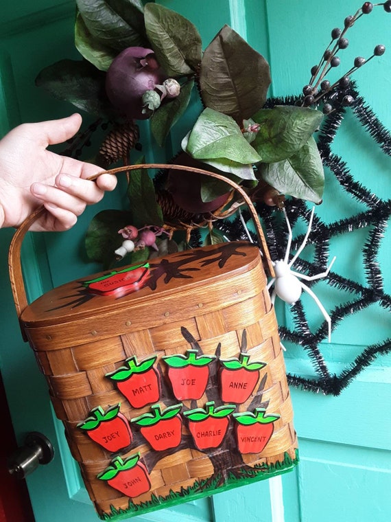 1960s Vintage Handpainted Apple Tree Basket Purse… - image 2