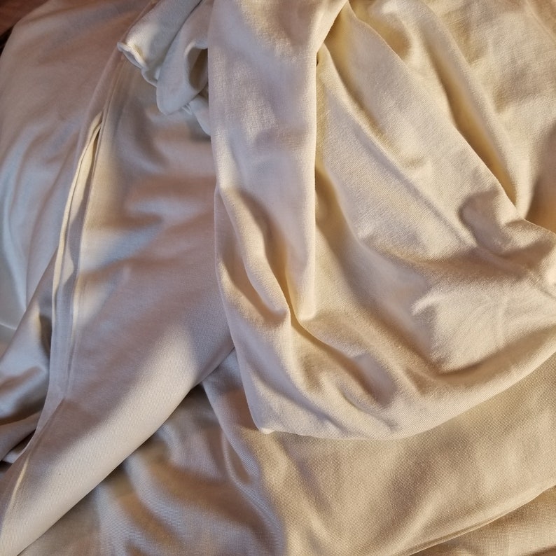 stretchy silk material