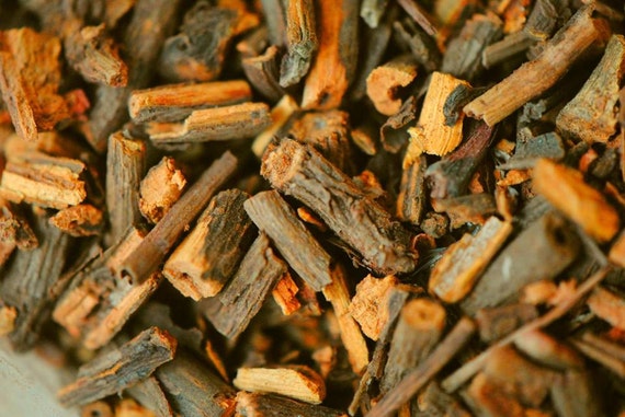 Madder Root Natural Dye | 4 oz, 113 grams | Red Natural Dye | Orange Fabric Dye | Oriental Carpet Dye | Eco Friendly Fabric Dye | Yarn Dye
