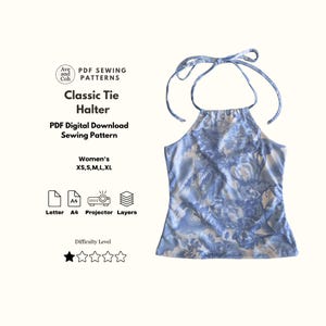 Pode incluir: Um top halter com estampa floral azul claro e branco, com laços para amarrar. A imagem inclui o texto "Classic Tie Halter" e "PDF Digital Download Sewing Pattern". O padrão está disponível nos tamanhos XS, S, M, L e XL.