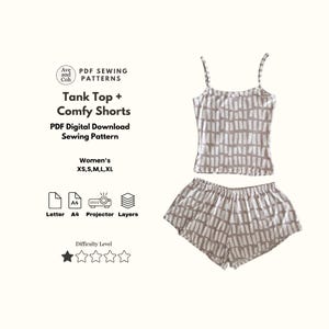 Puede incluir: Un conjunto de camiseta sin mangas y pantalones cortos de color gris claro con un patrón rectangular blanco. El conjunto es un patrón de costura de descarga digital en PDF. El texto de la imagen dice "Tank Top + Comfy Shorts" y "XS, S, M, L, XL para mujeres".