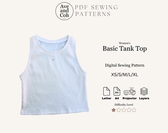 Puede incluir: Un top sin mangas blanco con cuello redondo y un pequeño detalle dorado. La imagen incluye el texto "Women's Basic Tank Top" y "Digital Sewing Pattern". El patrón está disponible en tallas XS/S/M/L/XL.