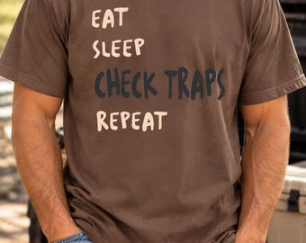 Camiseta "Comer, dormir, revisar trampas, repetir"