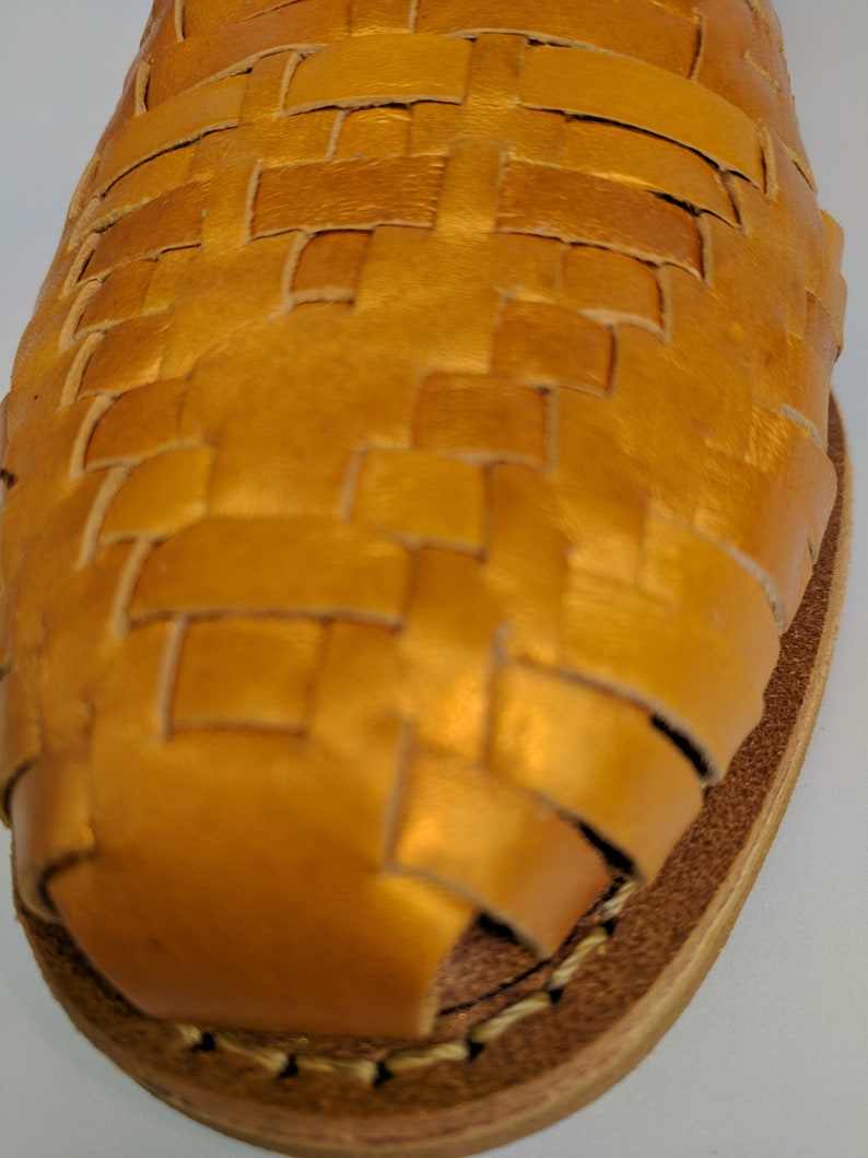 - CZA26gld new handmade sizes 5-10 U.S Women/'s Mexican Huaraches Cross weave leather leather tops GOLD leather rubber bottoms