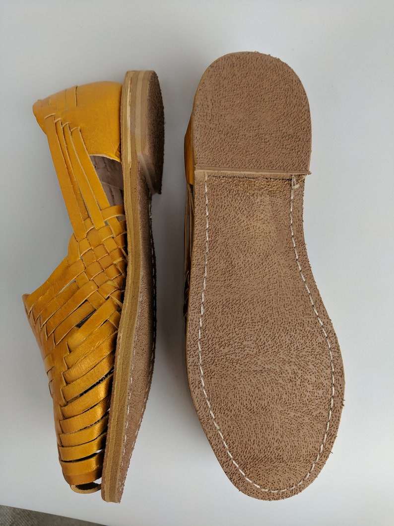 - CZA26gld new handmade sizes 5-10 U.S Women/'s Mexican Huaraches Cross weave leather leather tops GOLD leather rubber bottoms