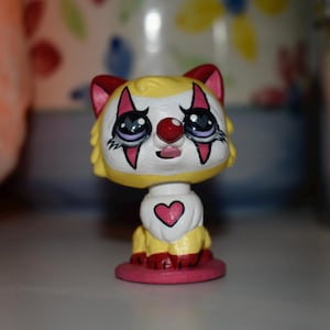 ooak lps custom - hand painted clown kitty