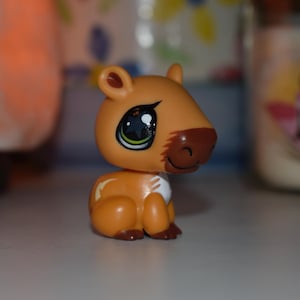 ooak lps eye repaint - hand painted capybara