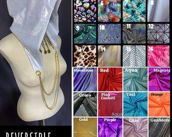 Puede incluir: Una capucha blanca iridiscente con un anillo de metal dorado y una cadena doble. La imagen incluye una cuadrícula de dieciséis patrones de tela numerados y una cuadrícula de veinticuatro muestras de color etiquetadas con nombres como Moonstone, Red y Aqua.