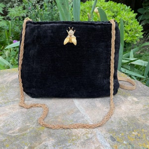 bolso de terciopelo negro con broche de abeja vintage, alta costura personalizada, terciopelo de felpa con cadena de latón, ropa de noche/día, de moda, elegante, chic