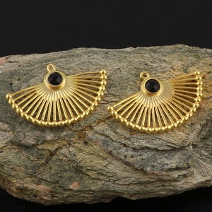 Hydro Black Onyx Connector Pair, Round Shape Connector, 27 mm Gold Plated Charm, Single Bail Jewlery Supplies 1876