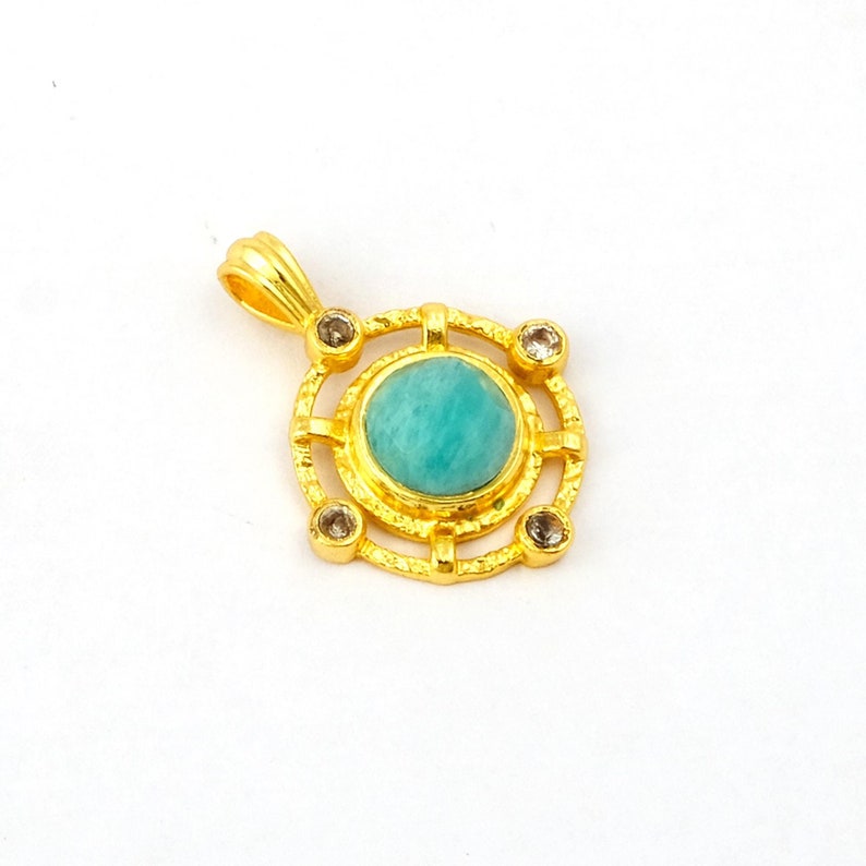 Amazonite Gemstone, Bezel Charm, Pendant Jewelry, DIY Making Charms, Gemstone Necklaces, Healing Birthstone, Round Faceted Pendants, Gold Filled Pendant, Loop pendants, Earring Makings, Gift Necklaces, Rainbow Moonstone, Black Onyx Pendant, CZ Charms