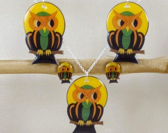 Vintage Inspired Halloween Owl Jewelry, Dangle or Stud Earrings, Clip Ons, Necklace