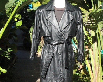 Long Vintage Wilsons 80s Black Leather Trench Coat w Rain Flaps (Vintage / 80s / Wilsons)