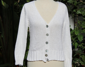 Vintage Italian White Cotton Cardigan w Shell Buttons (Vintage / 60s)