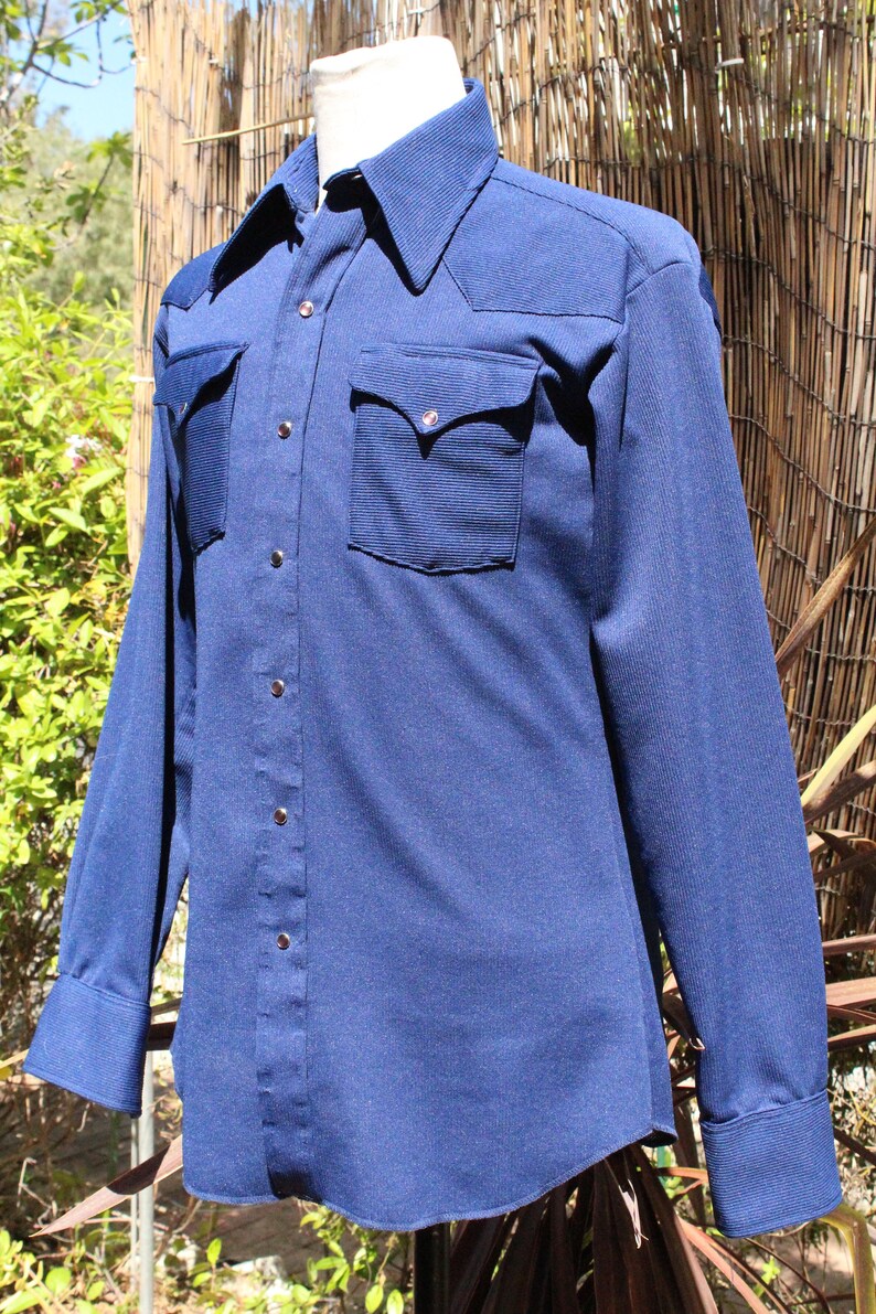 Vintage 70s Dark Blue Western Snap Shirt Vintage / 70s image 3