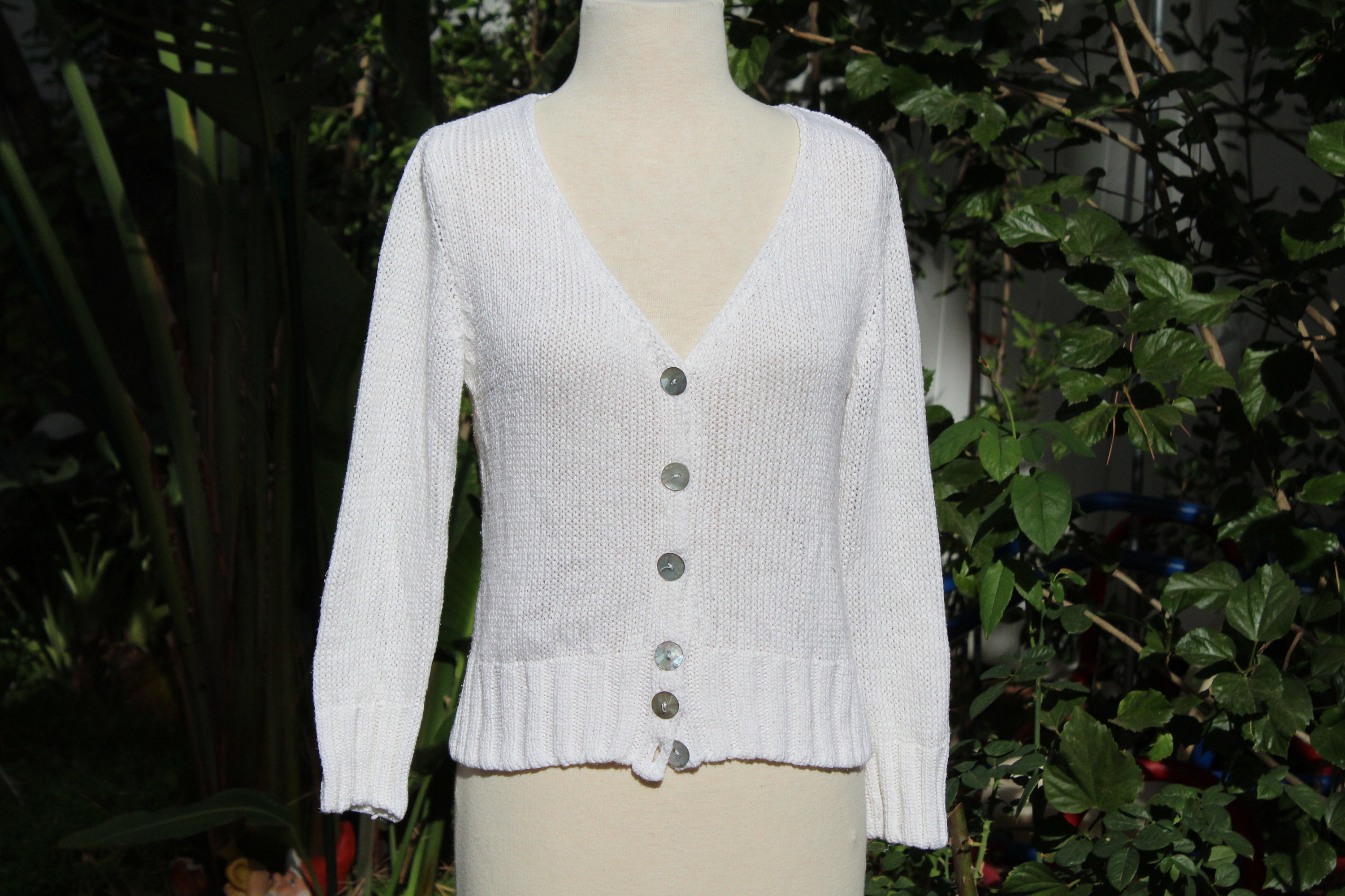 Vintage Italian White Cotton Cardigan W Shell Buttons (vintage 