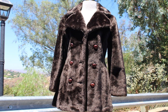 70s Brown Faux Fur Double Breasted Womens Coat 8 … - image 1