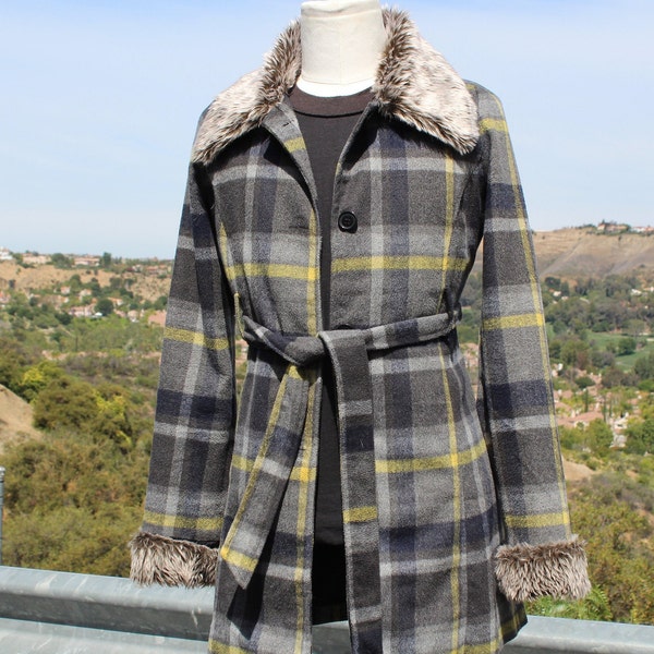 Vintage Grey / Chartreuse  Plaid Wool Overcoat with Faux Fur Collar and Cuffs (Vintage / 80s)