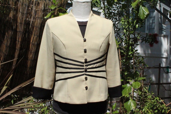 70s White / Black Lined Womens Dressy Coat (Vinta… - image 1