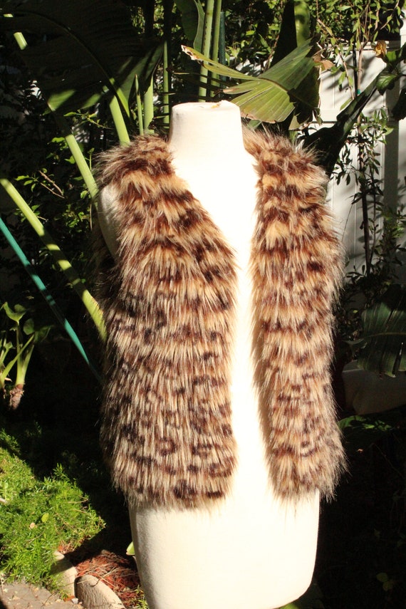 Plush Faux Fur Cheetah Print Open Vest (Vintage /… - image 2