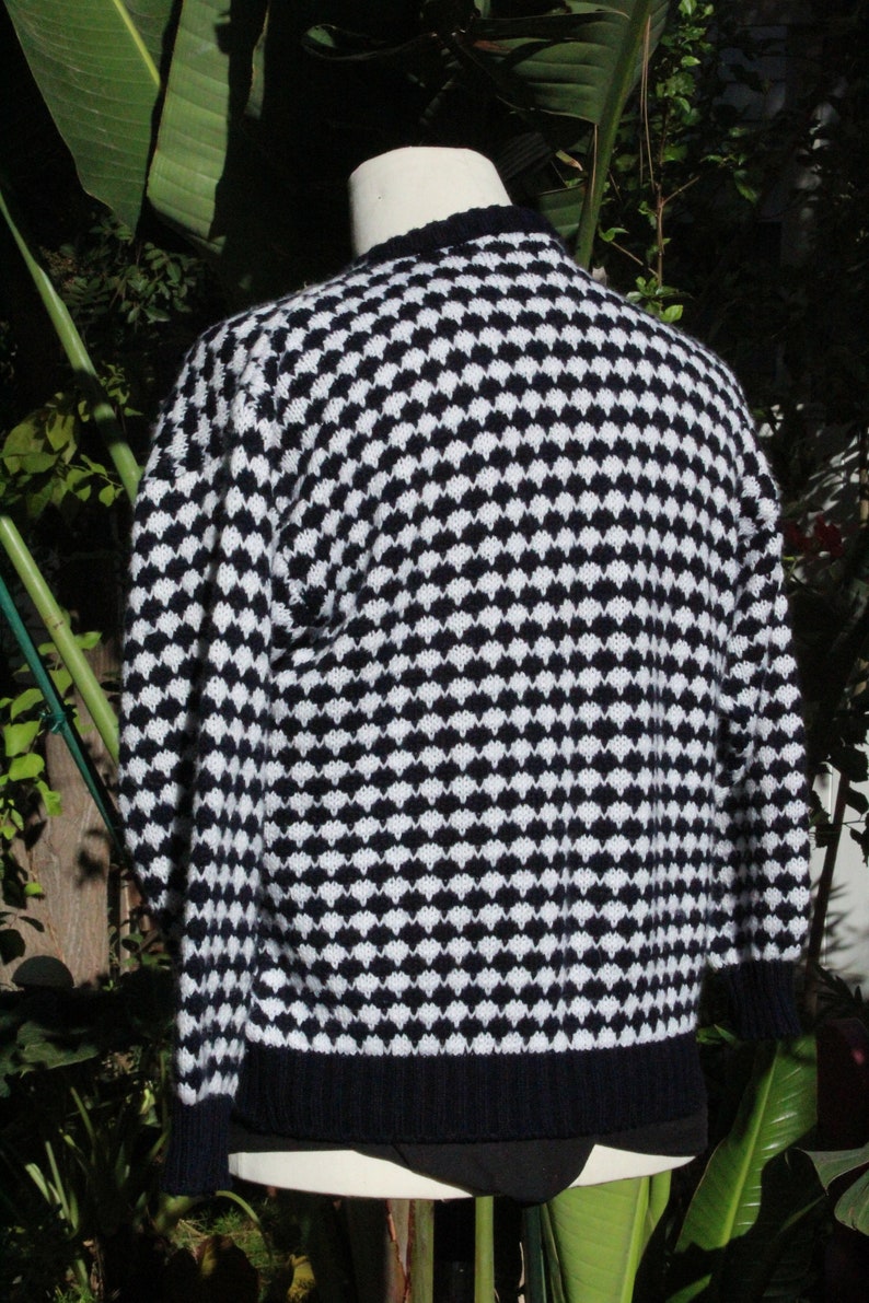 Classic Vintage Italian Black White Cardigan 10 Vintage / 80s / Canda image 4