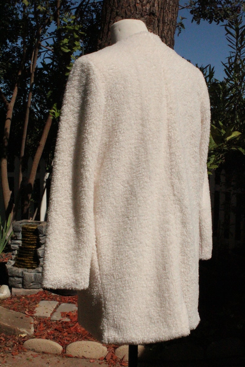 Vintage White Faux Fur Open Coat Vintage / 80s image 4