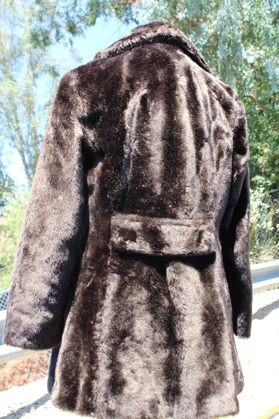 70s Brown Faux Fur Double Breasted Womens Coat 8 … - image 7