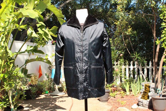 Vintage London Fog Black Windbreaker w Faux Fur Co