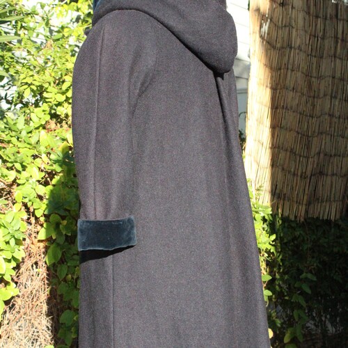 RARE Kid's Vintage Navy Blue Insulated Winter Wool Coat shops w/ Velvet Trim and Hood (Vintage / 70s / G.S. Mulberry)