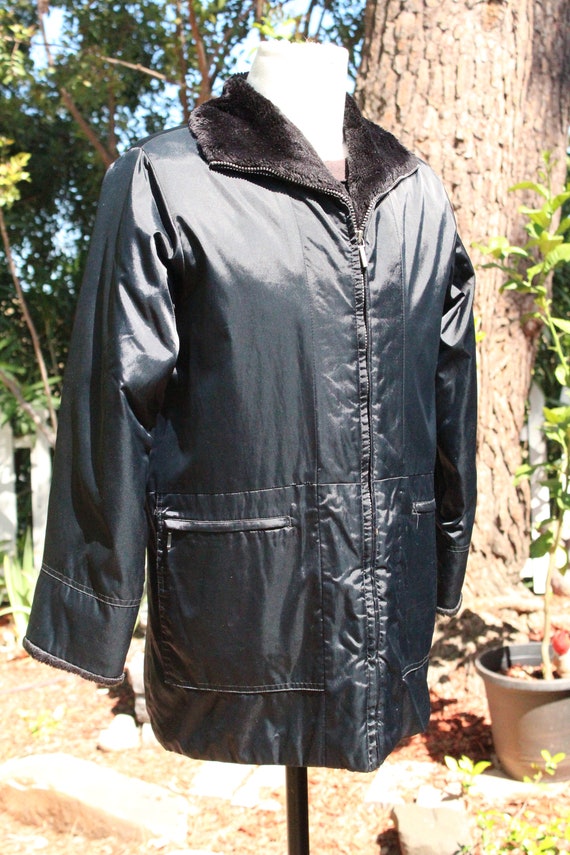 Vintage London Fog Black Windbreaker w Faux Fur C… - image 2