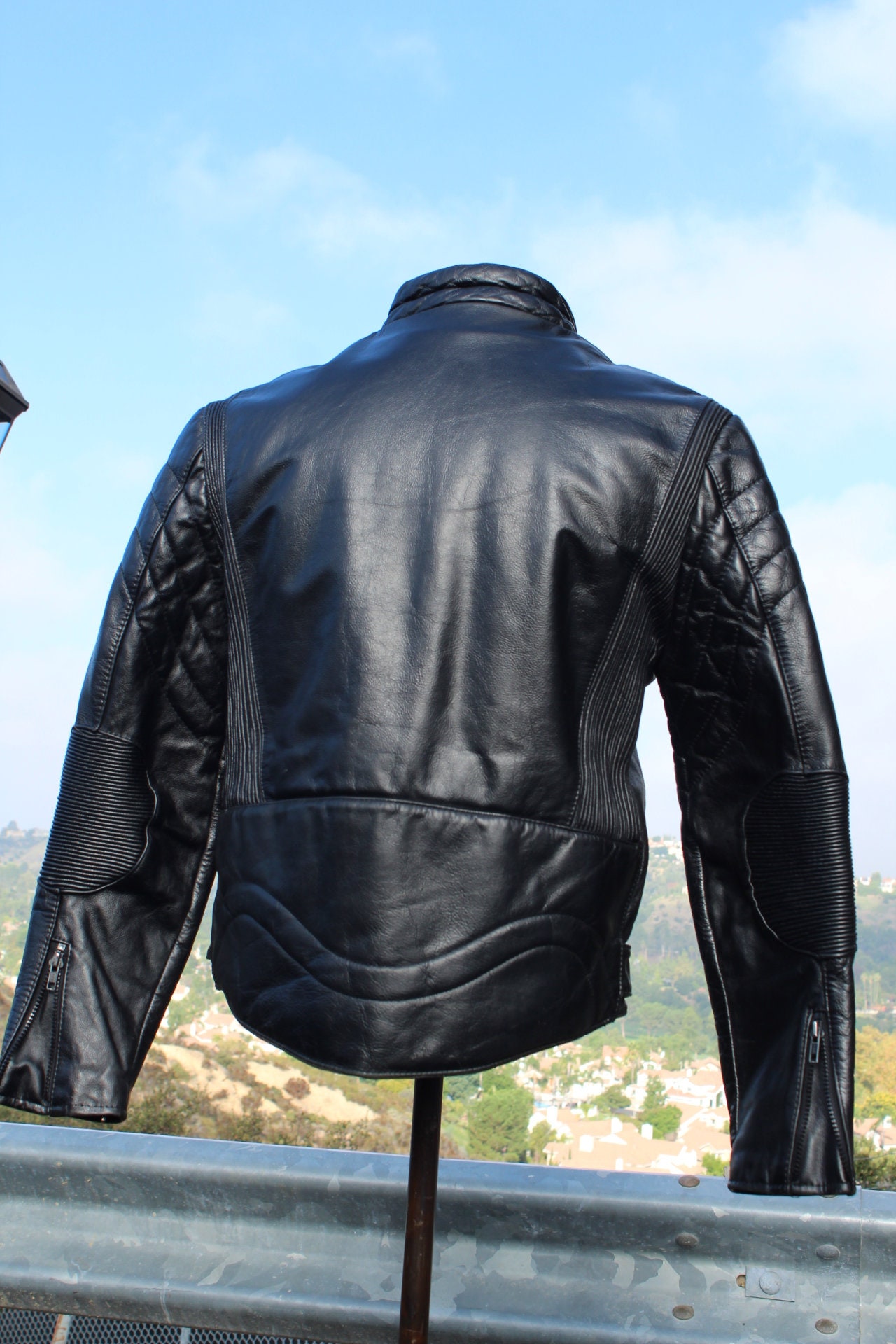 Unique Vintage 70s Black Leather Motorcycle Jacket 42 (vintage
