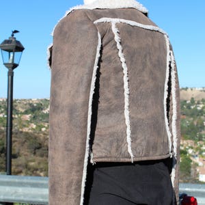 Vintage Brown Vegan Motorcycle Jacket with White Shearling Vintage / 80s image 4