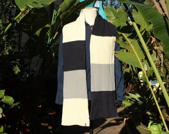 Vintage Levi's White Blue Grey Scarf (Vintage / 90s)