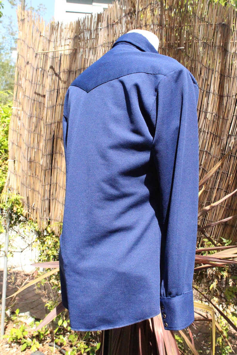 Vintage 70s Dark Blue Western Snap Shirt Vintage / 70s image 6