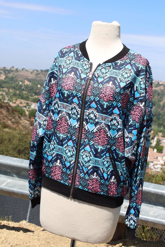 Blue Patterned Lightweight Bomber Jacket Small (V… - image 2